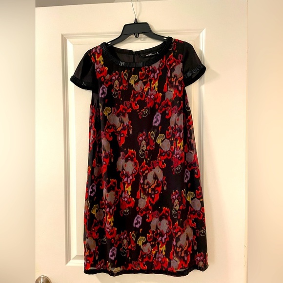 Kensie Black and Red Colorful Statement Mini Dress with Beading Size Small‎ - Picture 1 of 3